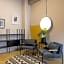 Loft In The Heart Of Americana, Have An Artsy Stay