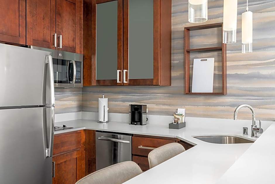 Residence Inn by Marriott Milwaukee West