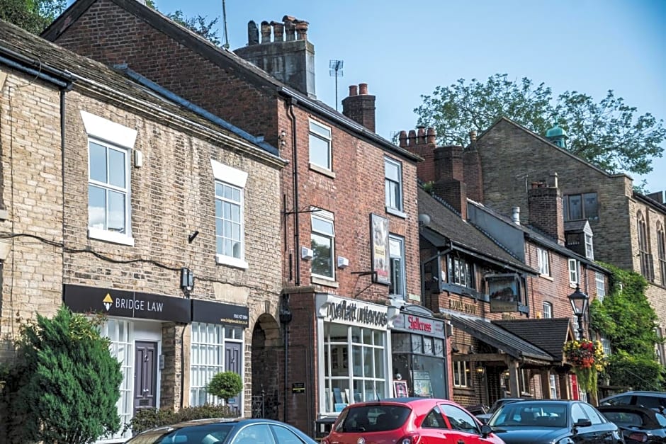 Town Street Apartment