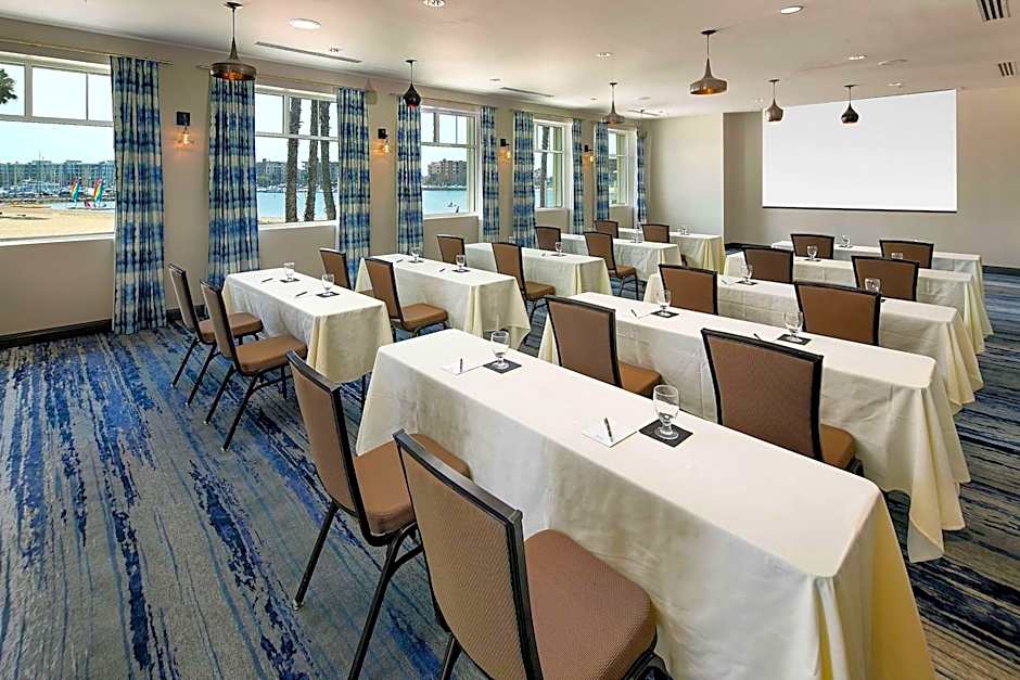 Jamaica Bay Inn Marina Del Rey Tapestry Collection by Hilton