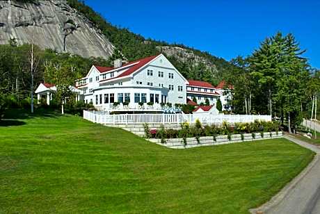 White Mountain Hotel and Resort