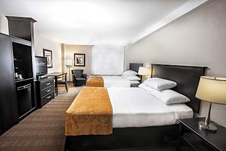 Skyline Hotel & Waterpark