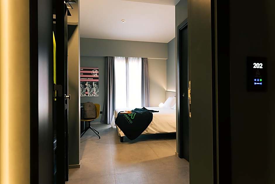 Arryvo Hotel