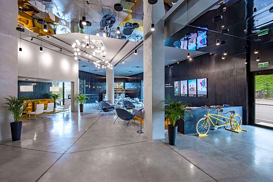 Golden Tulip Design Tbilisi