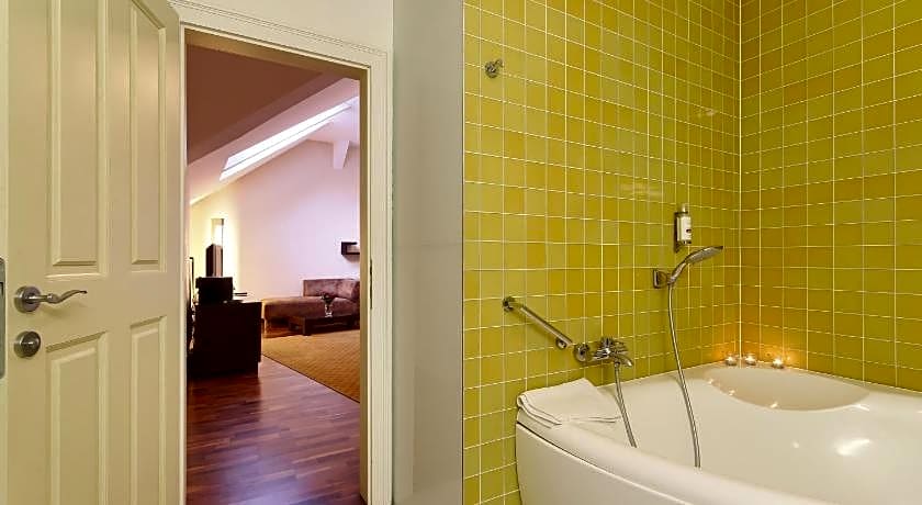 SKARITZ Hotel & Residence