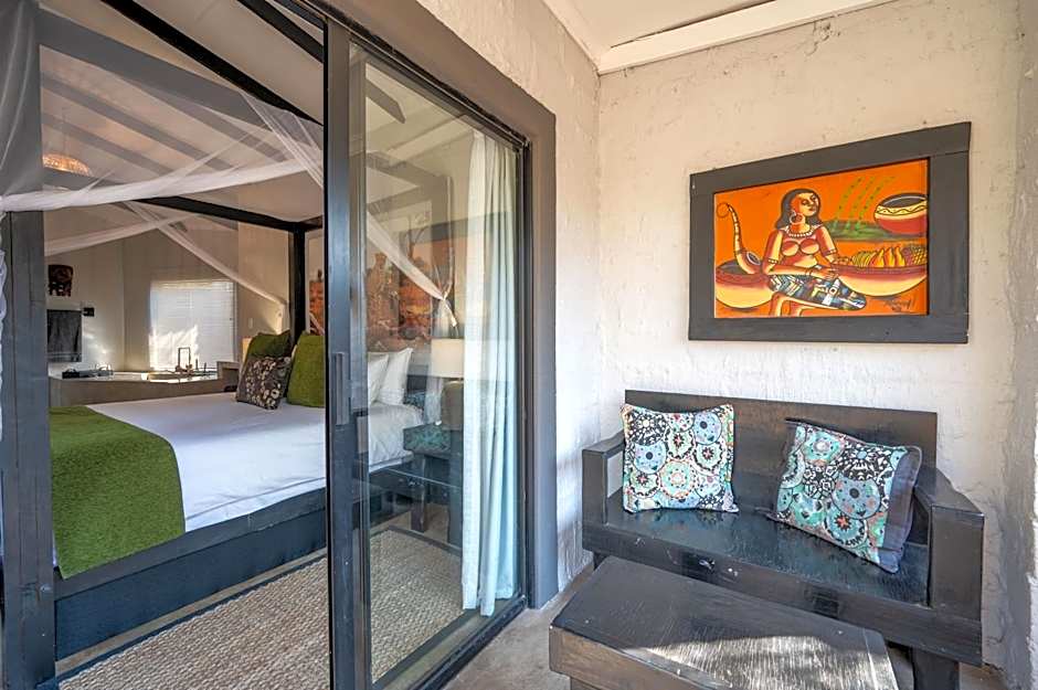 Foxy Crocodile Bush Lodge & Kruger Safari's - No Loadshedding