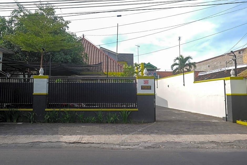 Urbanview Syariah Kadarman Home Laweyan by RedDoorz