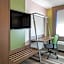 Holiday Inn Express & Suites Ludington By IHG