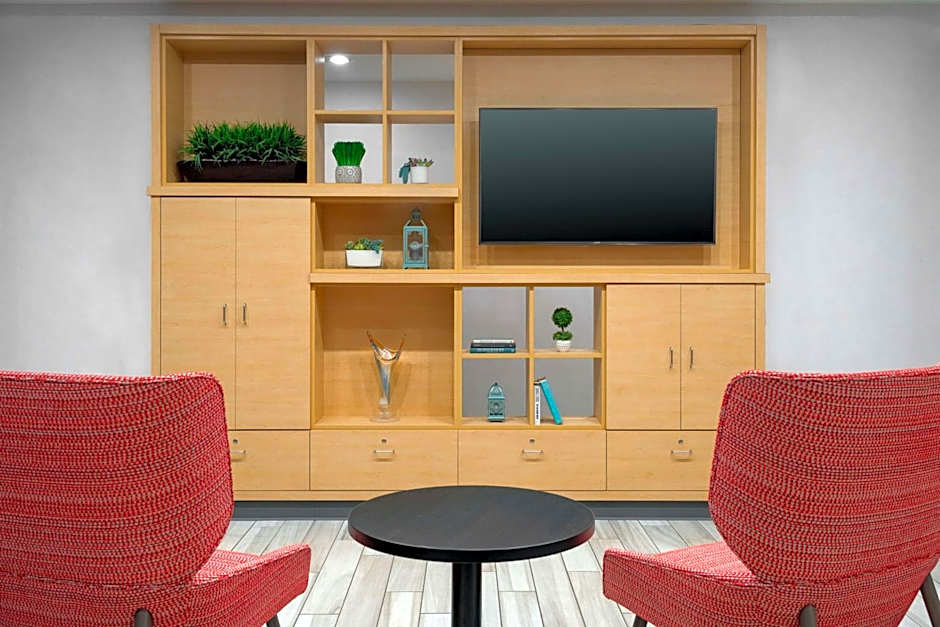 Home2 Suites By Hilton Buffalo Airport/Galleria Mall