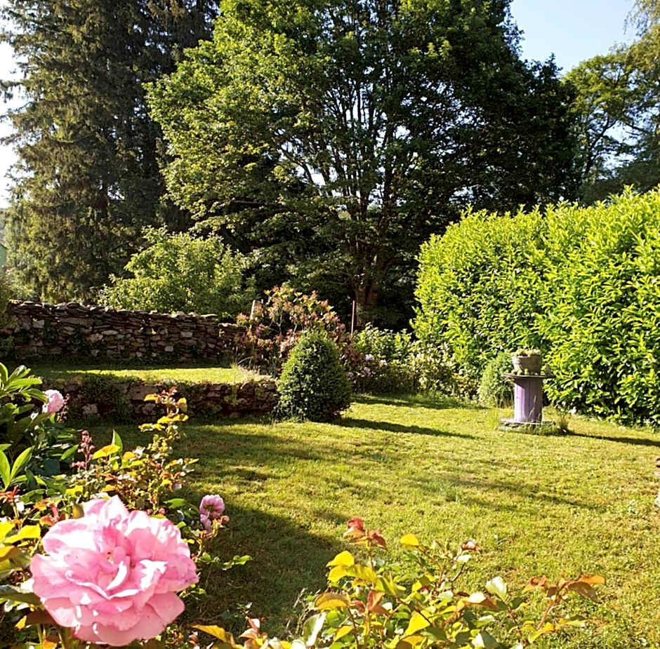 La Salvetat - Studios de vacances - Les Tables Aux Vaches