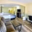 Super 8 by Wyndham Jackson MS Near the Fairgrounds