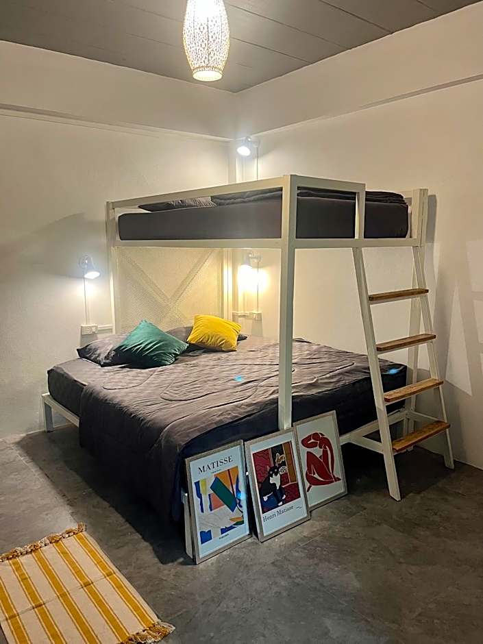 Dawnthaya Ayutthaya Art House บ้านดอนธยๅ อยุธยา