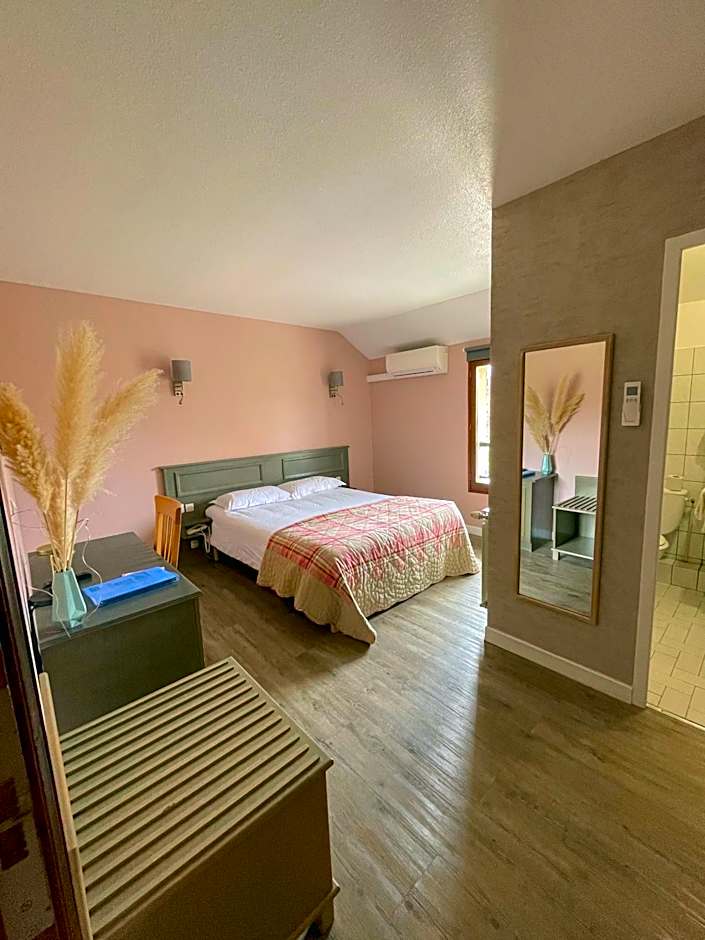 Maison Legate "Hotel Le Baudiere & Spa"