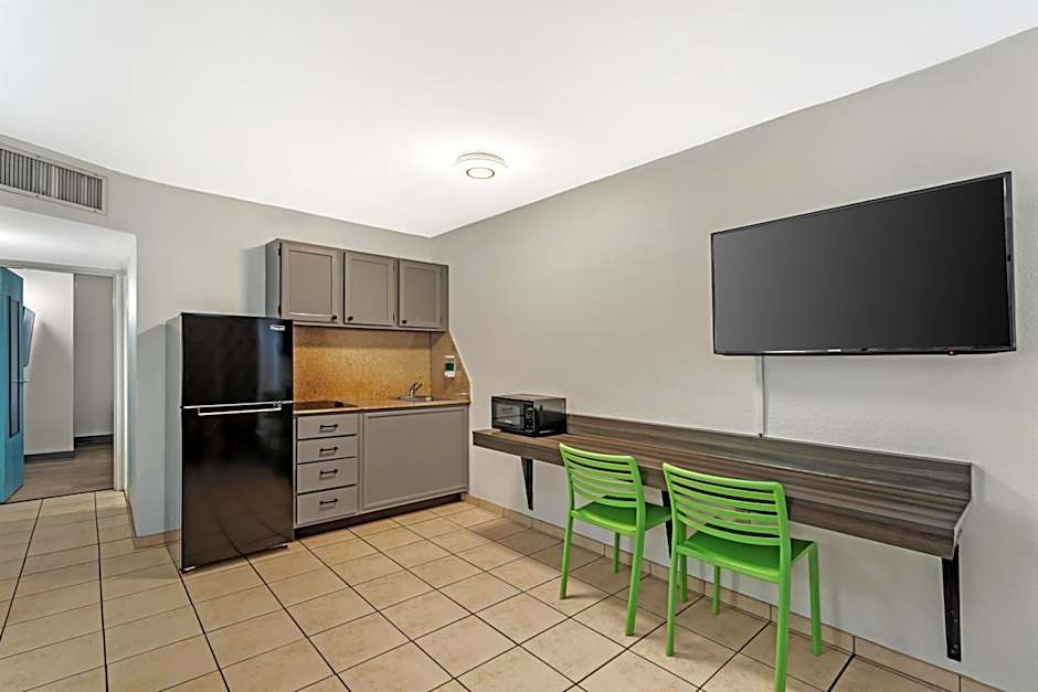 SureStay Studio by Best Western Virginia Beach Oceanfront