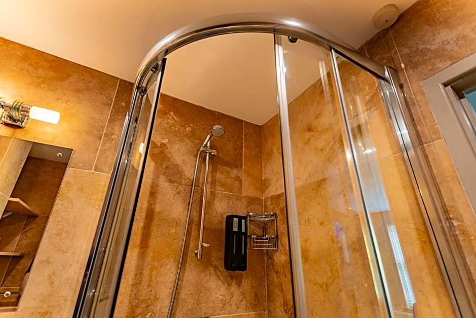 The Green Dragon at Hardraw