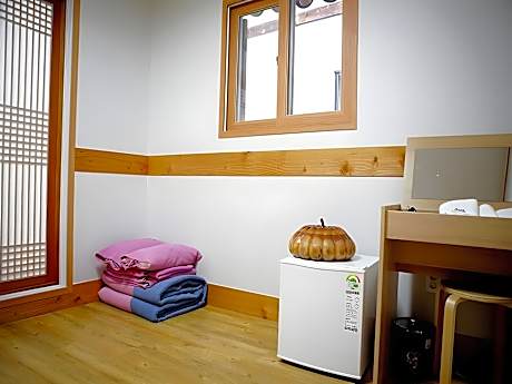 Korean Style Ondol Triple Room