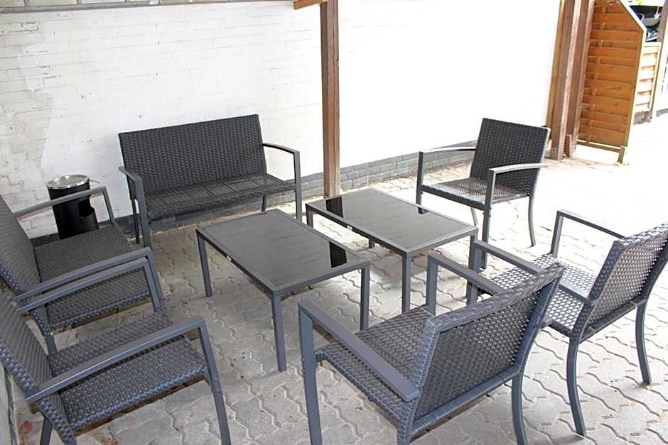 Hotel Alsterquelle 24h Check-in, Free Parking and WiFi