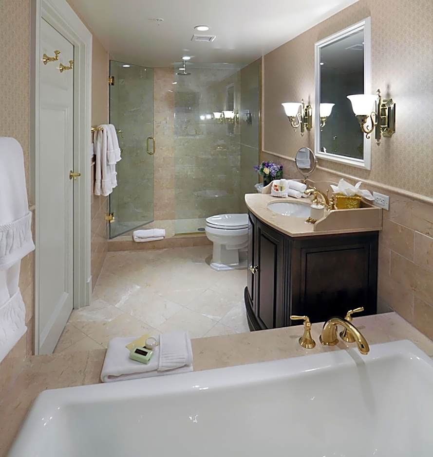 Madison Beach Hotel Curio Collection by Hilton