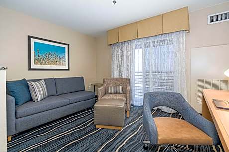 Queen Suite with Two Queen Beds and Sofa Bed - Non-Smoking