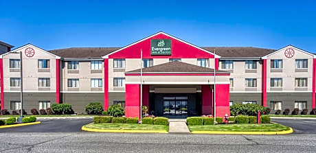 Evergreen Inn and Suites