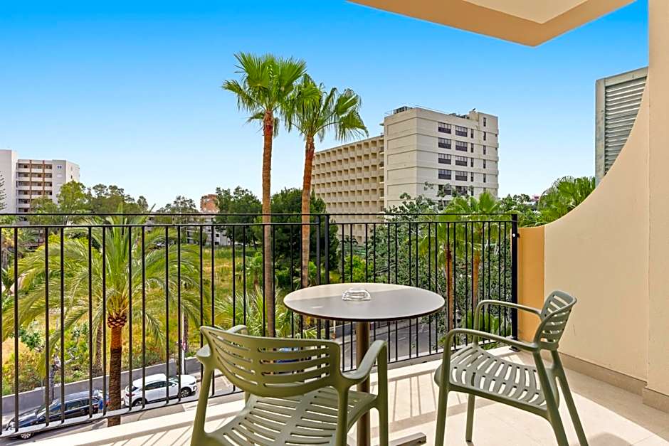 Aquasol Aparthotel