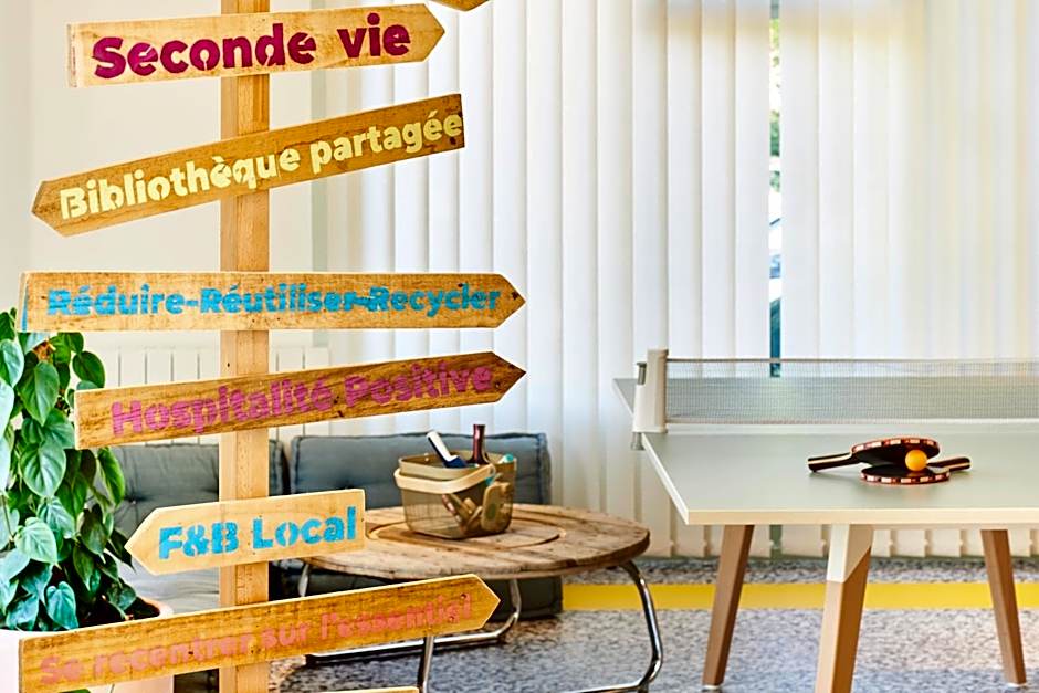 Greet Hotel Versailles - Voisins Le Bretonneux