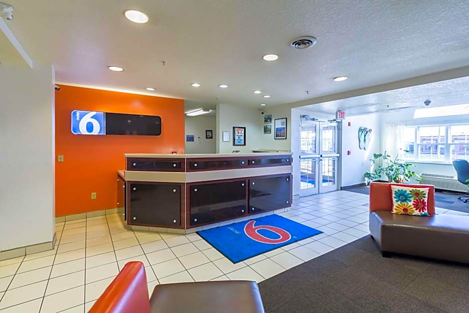 Motel 6-Huron, OH - Sandusky