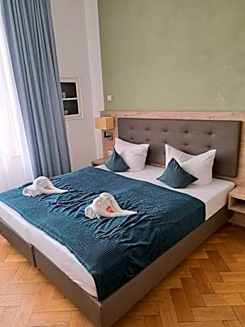 Double Room Compact