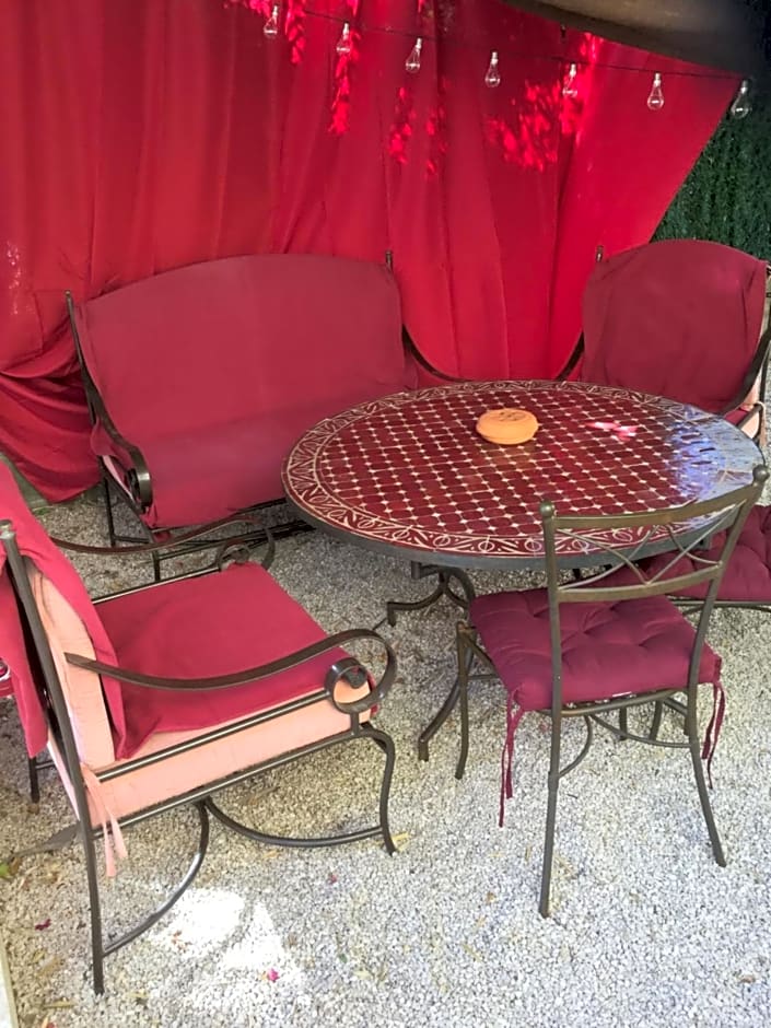 Aux Amandiers – Frejus, ID