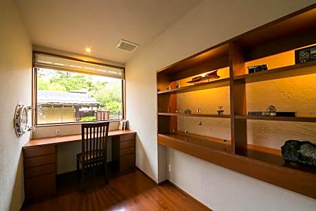 Triple Room with Shared Bathroom