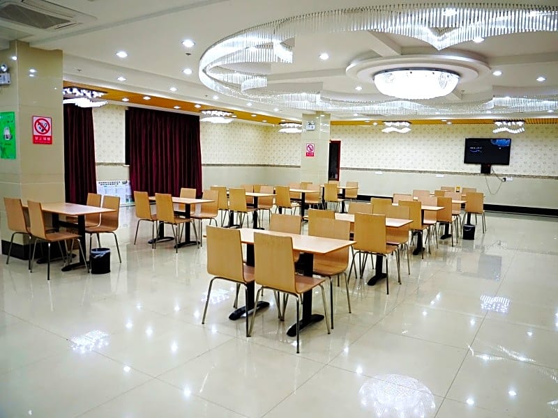 GreenTree Inn Jiangsu Yancheng Dongtai Jianggang Yingbin Road Gangcheng Avenue Business Hotel