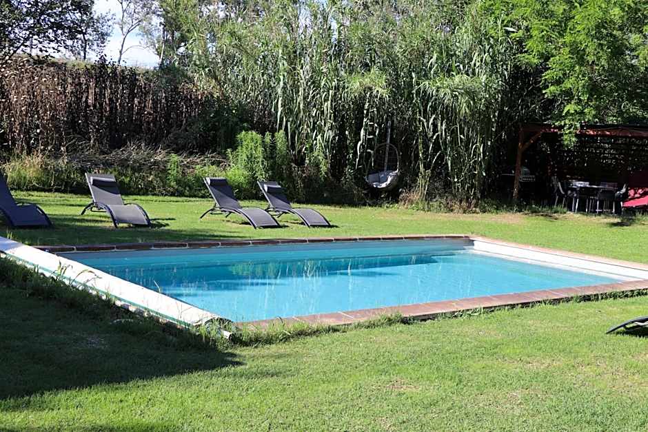 Le Mas des Cerisiers JACUZZI et SAUNA inclus pour tous les logements