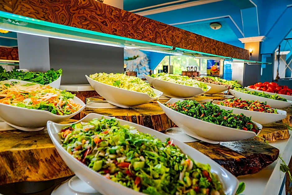 SENZA GARDEN HOLIDAY CLUB