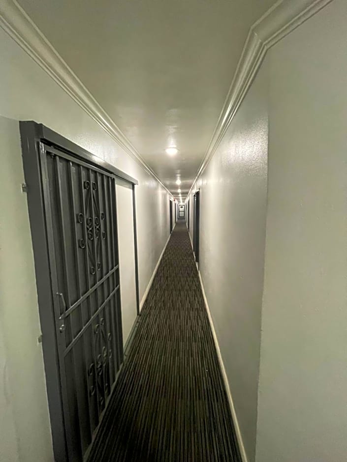 EL PATIO HOTEL