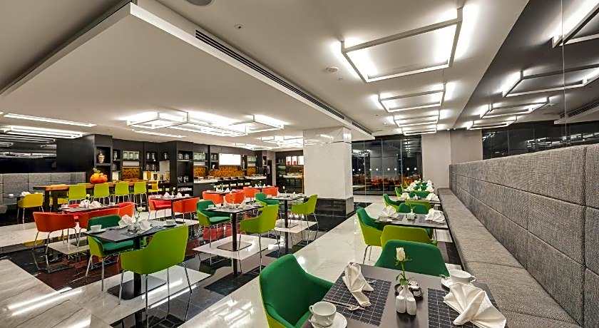 Novotel Sharjah Expo Centre