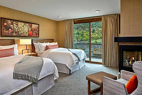 3 Bedroom Snow Park, Club lounge access, 3 Bedroom Residence, Balcony, Fireplace