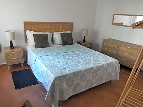 One-Bedroom Townhouse with Sea View