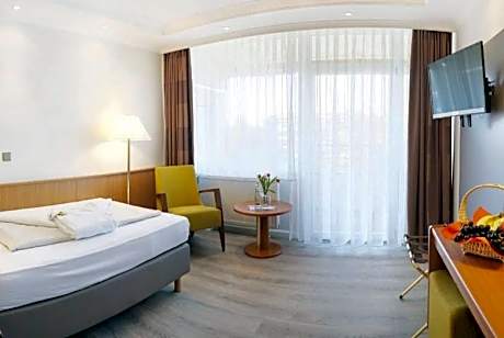 Deluxe Single Room with Balcony