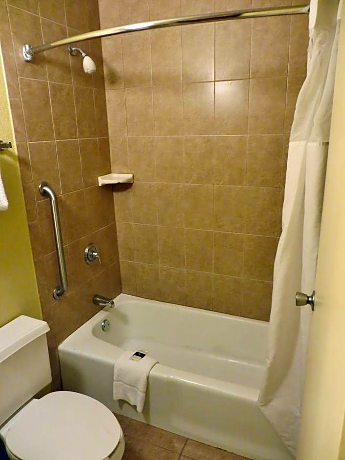 Days Inn by Wyndham Orlando Airport Florida Mall