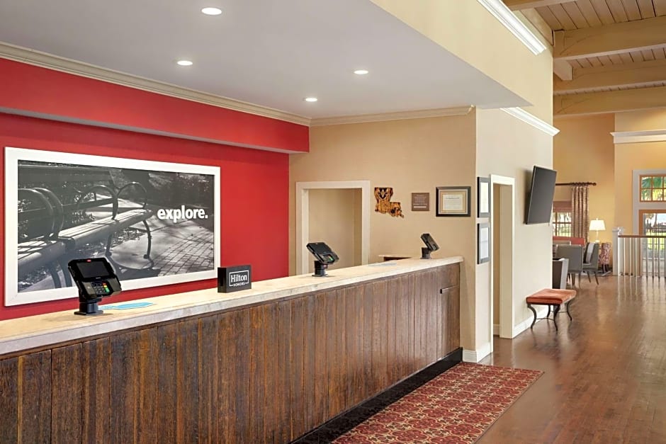 Hampton Inn By Hilton & Suites New Orleans-Convention Center