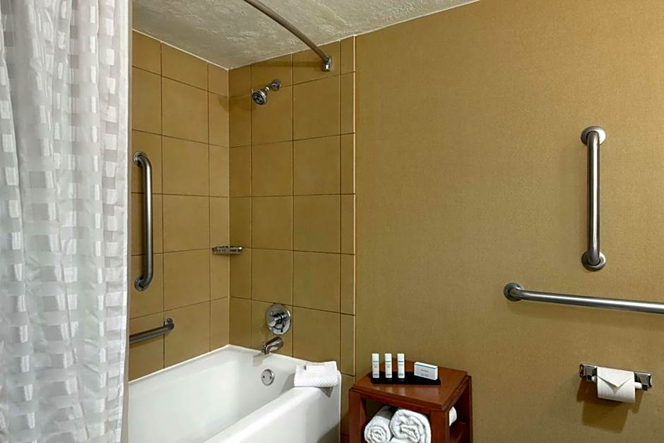 Embassy Suites By Hilton Hotel Kansas City-International Airport