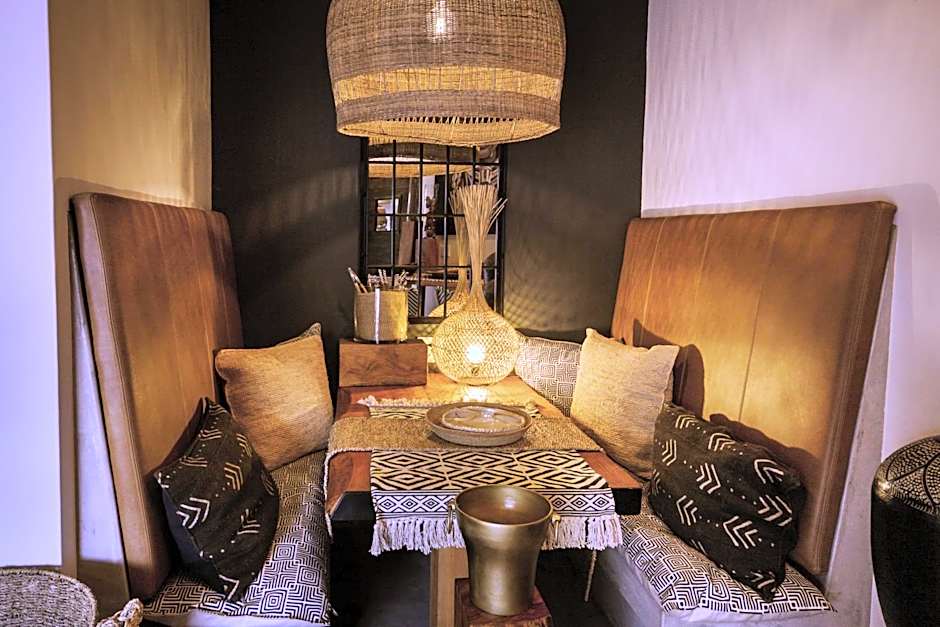 African Flair Boutique Safari Lodge