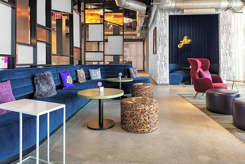 Aloft Orlando Lake Buena Vista
