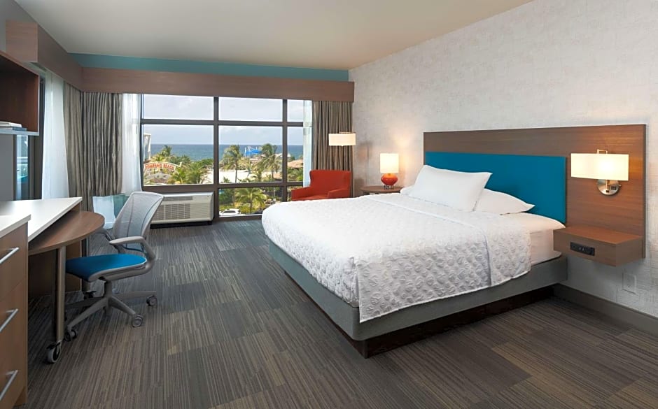 Home2 Suites by Hilton Pompano Beach Pier, FL