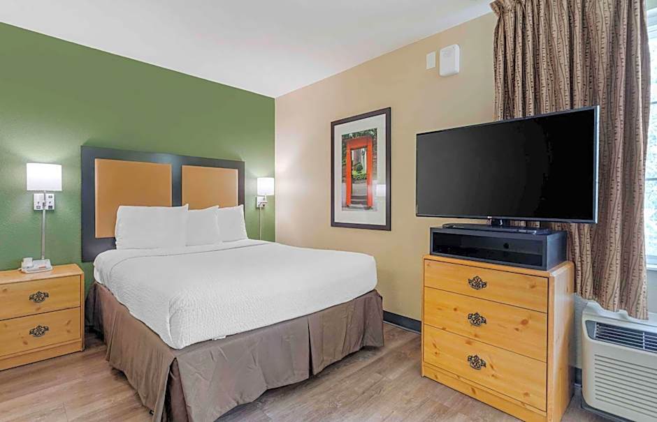 Extended Stay America Suites - Pleasanton - Chabot Dr.
