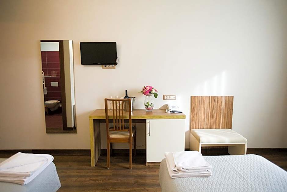 Hotel Luna