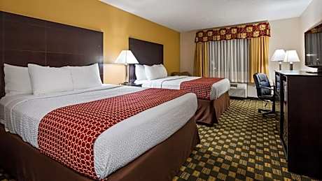 2 Queen Beds, Smoking Room, High Speed Internet Access, Microwave And Refrigerator, Coffee Maker, Ir