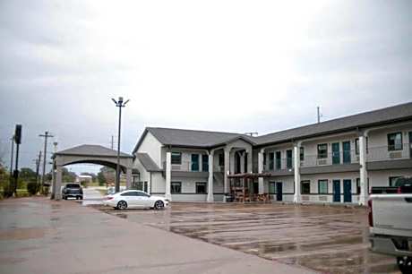 Days Inn & Suites by Wyndham Gonzales TX