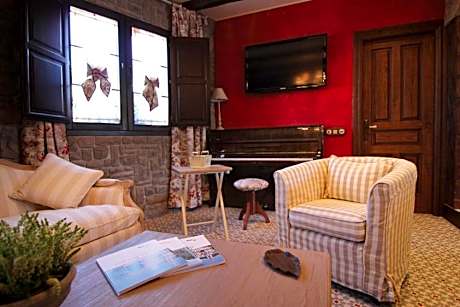 Hotel Rural La Tenada