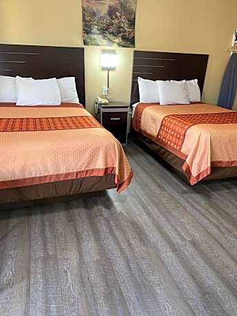 Double Room with Two Double Beds - Non-Smoking